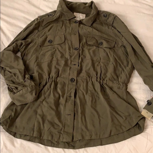 100% Rayon Olive Green Blouse - Picture 1 of 5